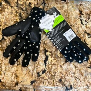 NWT ISOTONER gloves Smart Touch